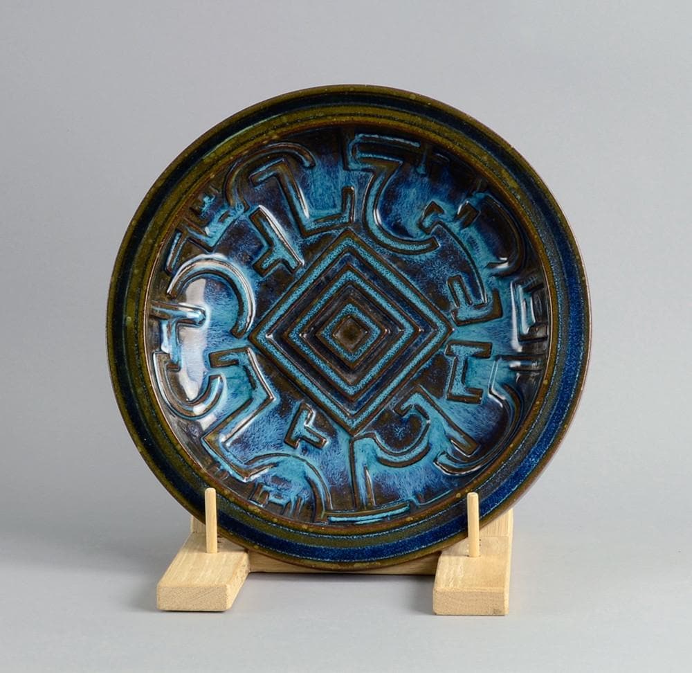 Unique stoneware "Farsta" footed bowl by Wilhelm Kage B3789 - Freeforms