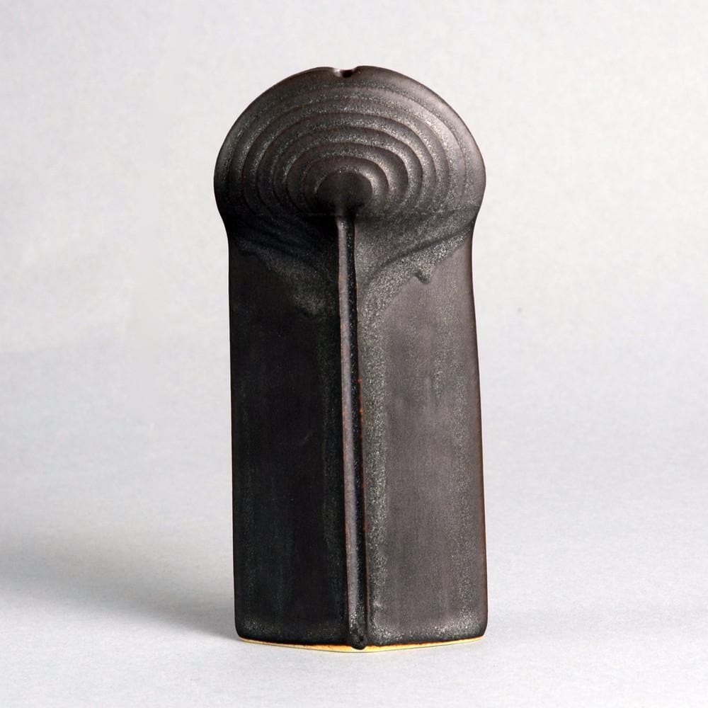 Unique stoneware flattened sculptural vessel form by Karl Scheid N9485 - Freeforms