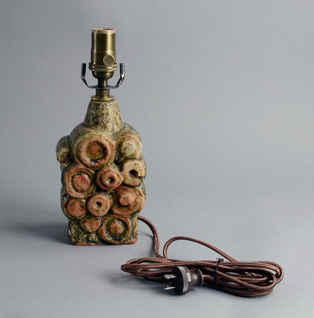 Unique stoneware lamp by Bernard Rooke A1366 - Freeforms