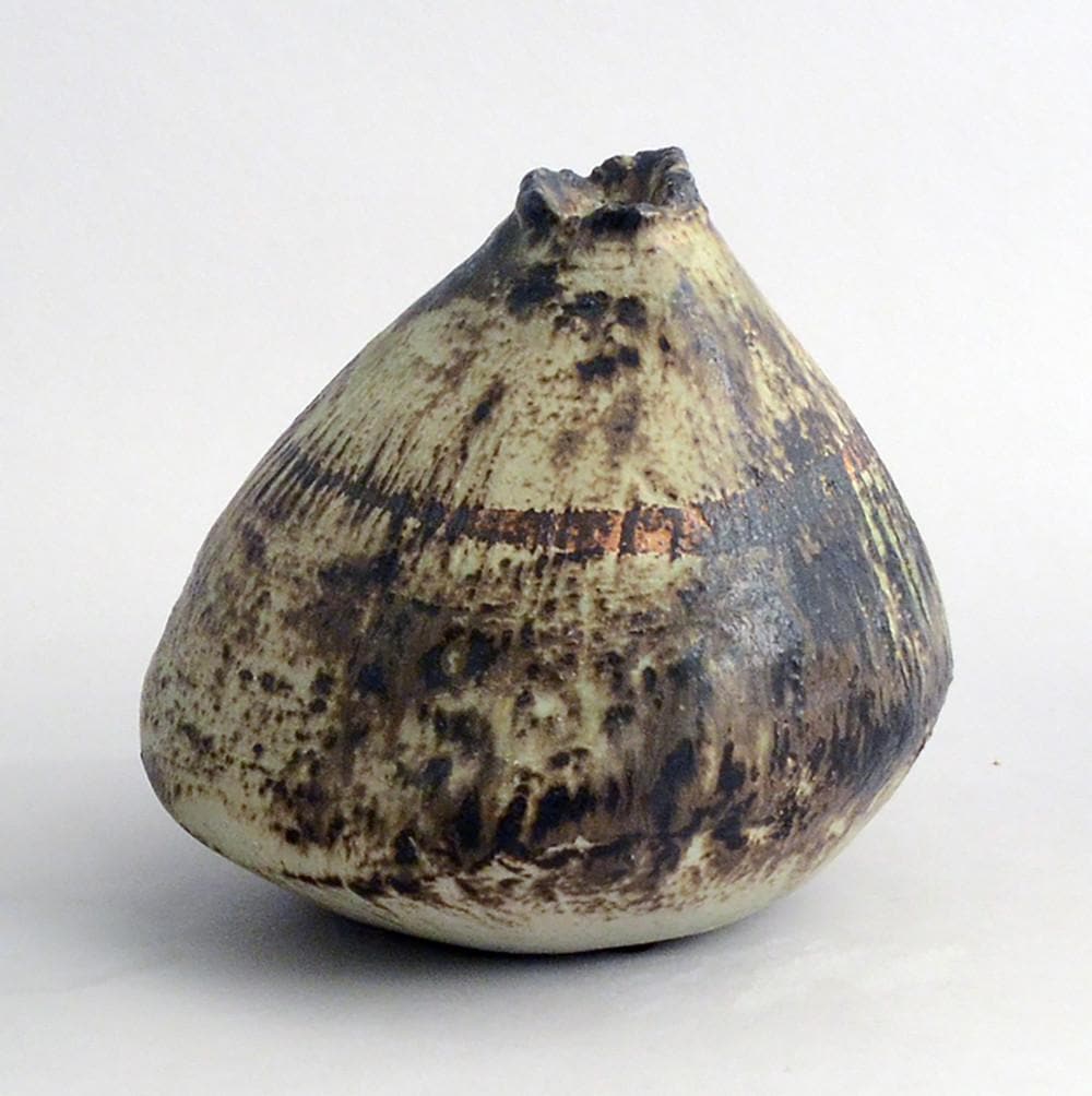 Unique stoneware sculptural vessel by Robert Sturm N9070 - Freeforms