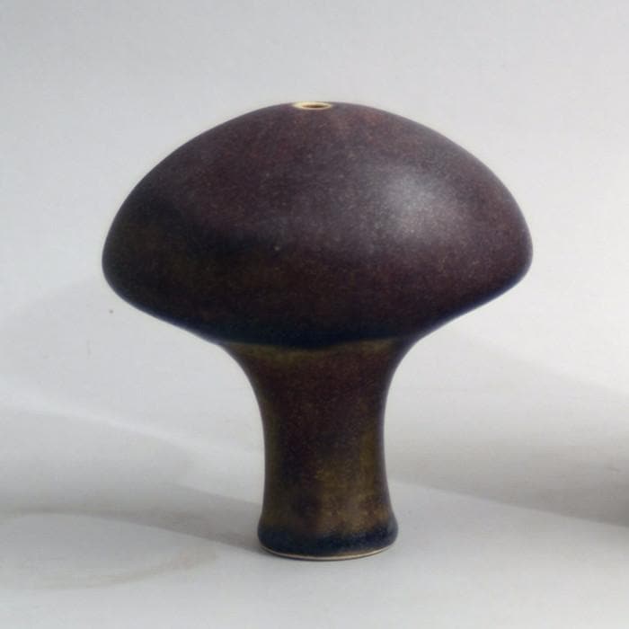 Unique stoneware sculptural vessel by Ursula Scheid N6179 - Freeforms