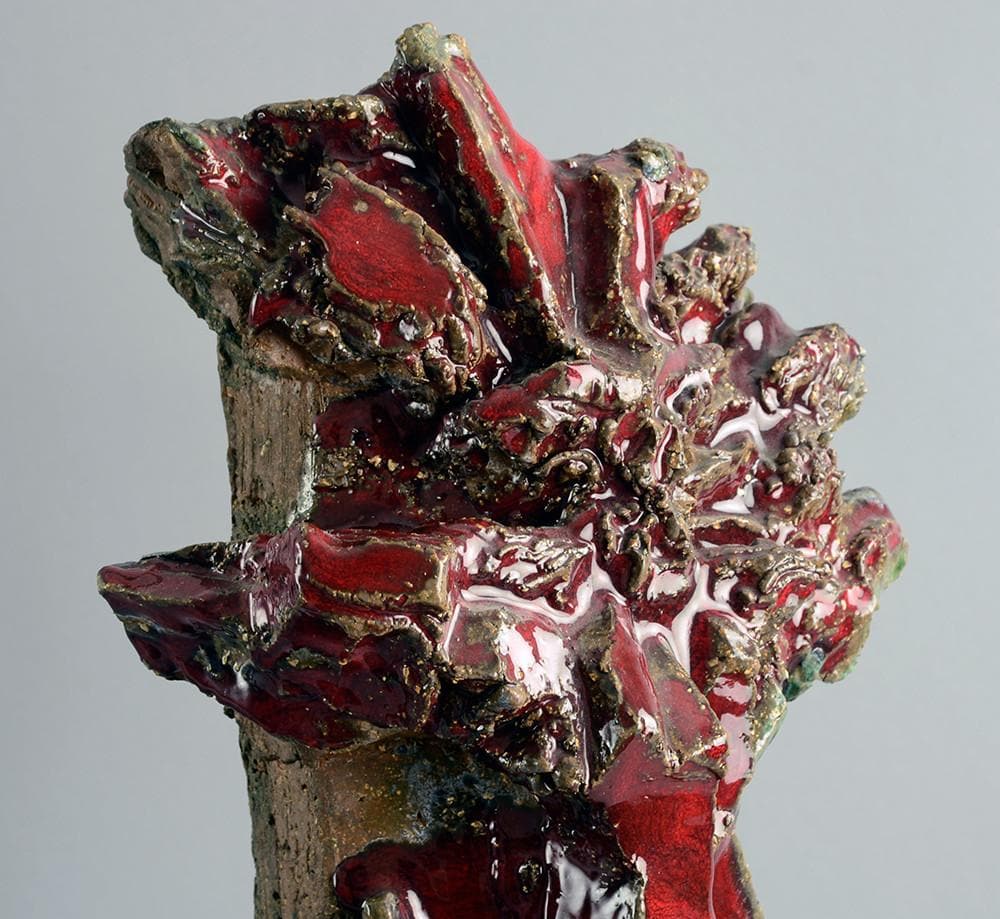 Unique stoneware sculpture with glossy red glaze by Hertha Hillfon B3424 - Freeforms