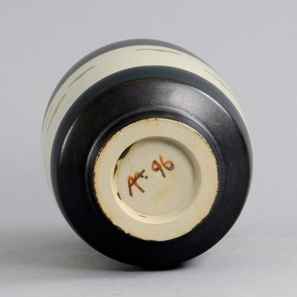 Unique stoneware vase by Antje Brüggemann Breckwoldt N6798 - Freeforms