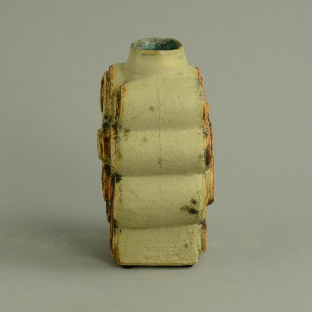 Unique stoneware vase by Bernard Rooke N5177 - Freeforms