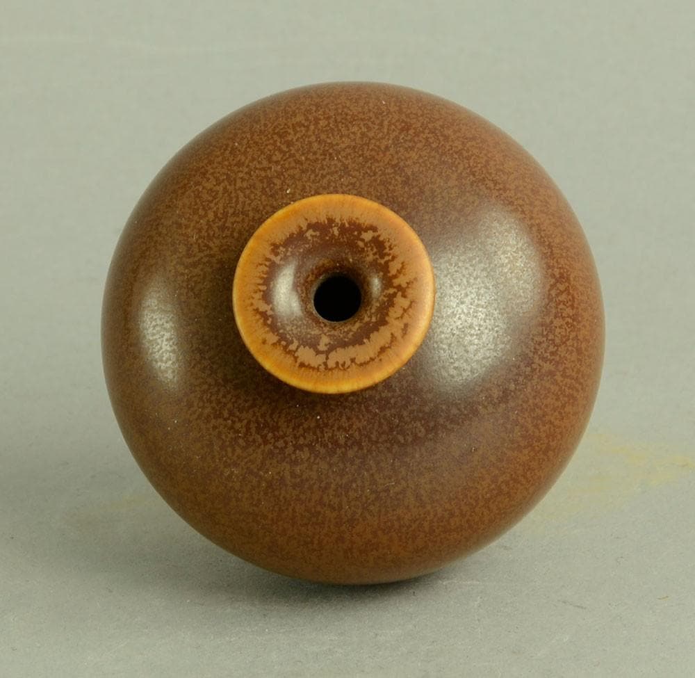 Unique stoneware vase by Berndt Friberg B3190 - Freeforms