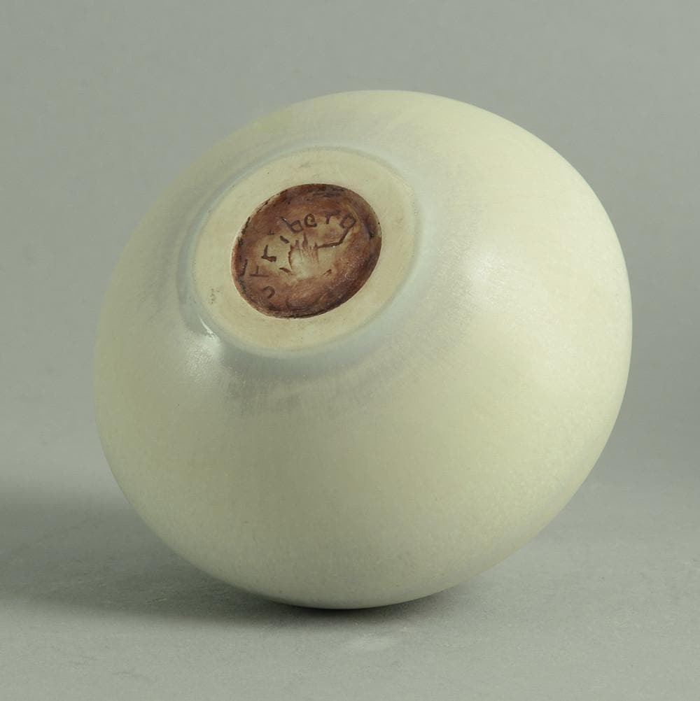 Unique stoneware vase by Berndt Friberg B3763 - Freeforms