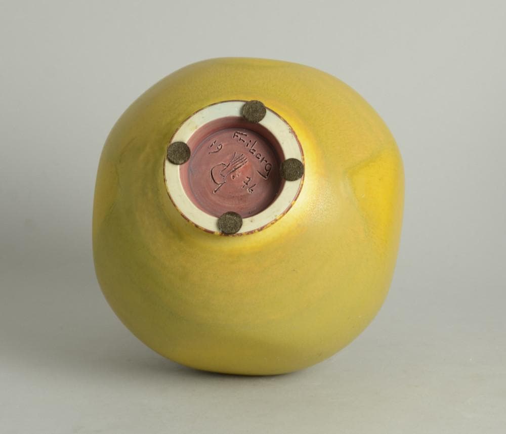 Unique stoneware vase by Berndt Friberg N6593 - Freeforms