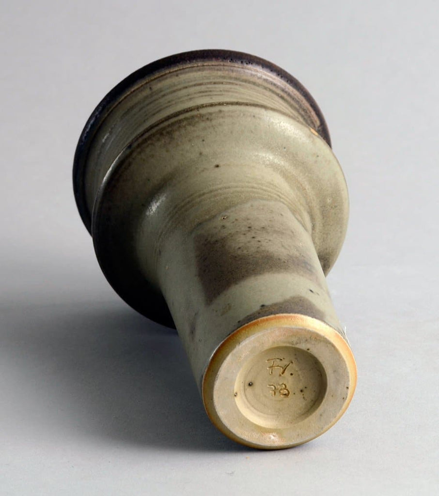 Unique stoneware vase by Fritz Vehring N5295 - Freeforms