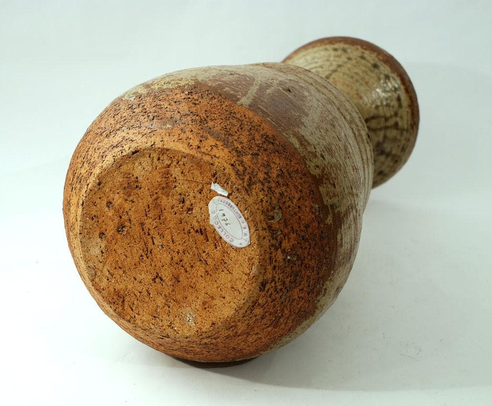 Unique stoneware vase by Janet Leach N6860 - Freeforms