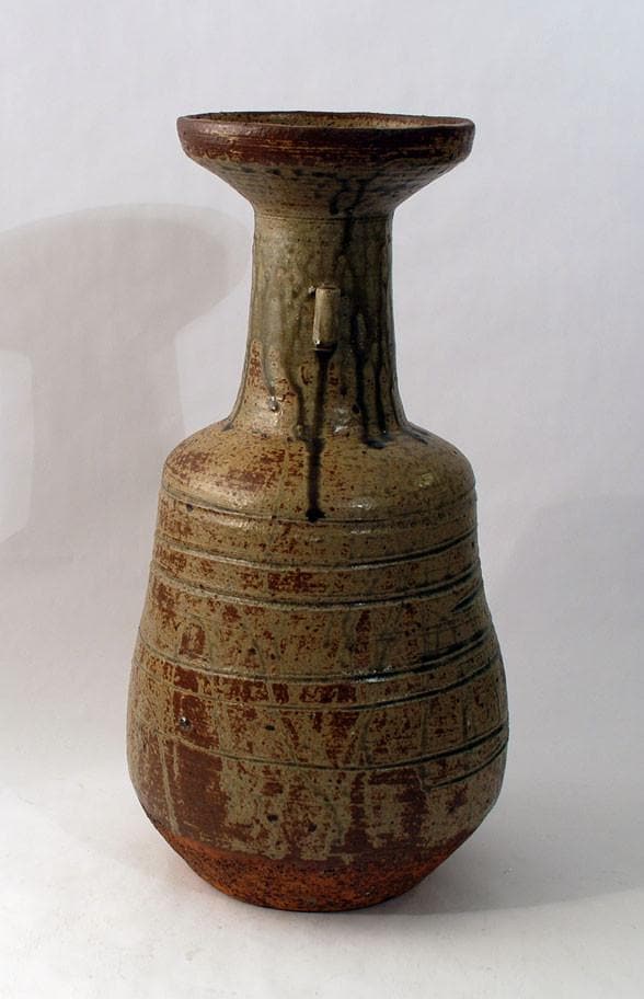 Unique stoneware vase by Janet Leach N6860 - Freeforms