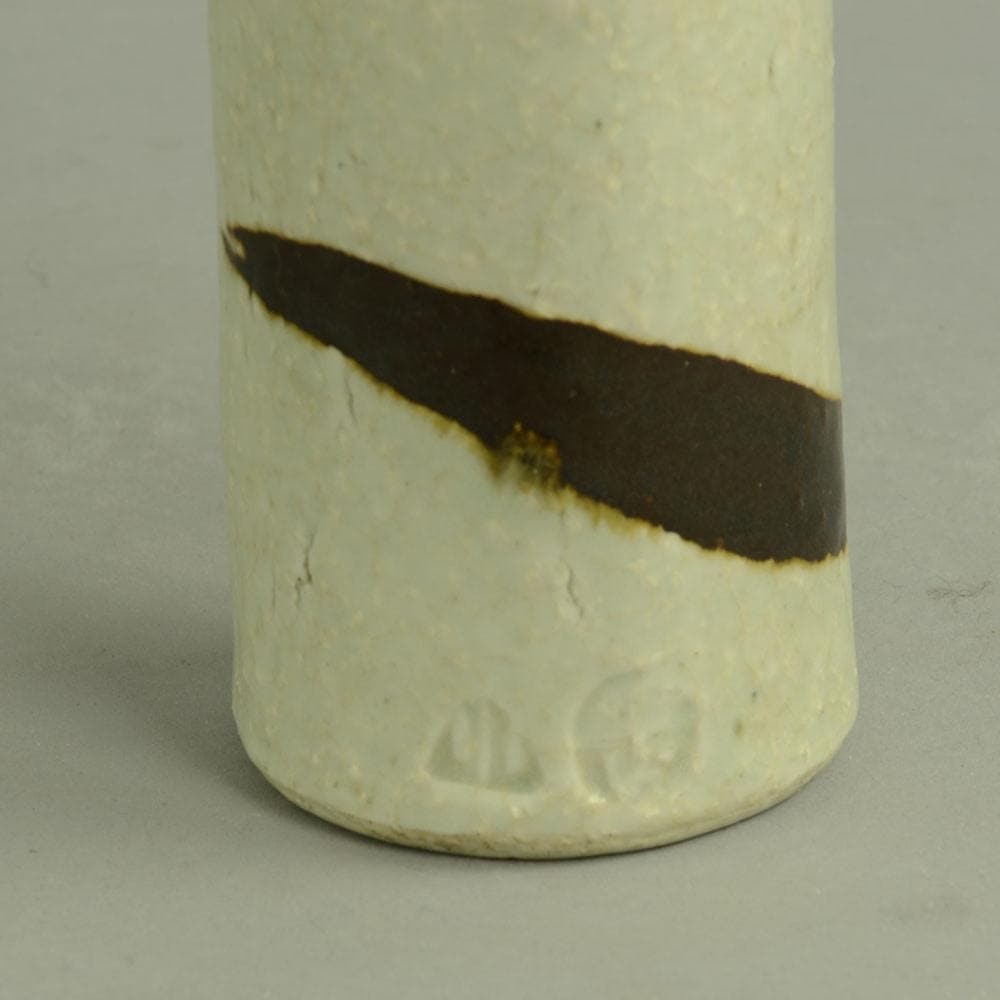 Unique stoneware vase by Janet Leach N7179 - Freeforms