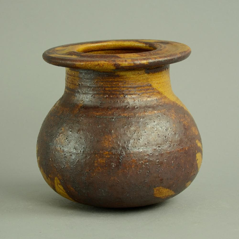Unique stoneware vase by Liisa Hallamaa N6361 - Freeforms