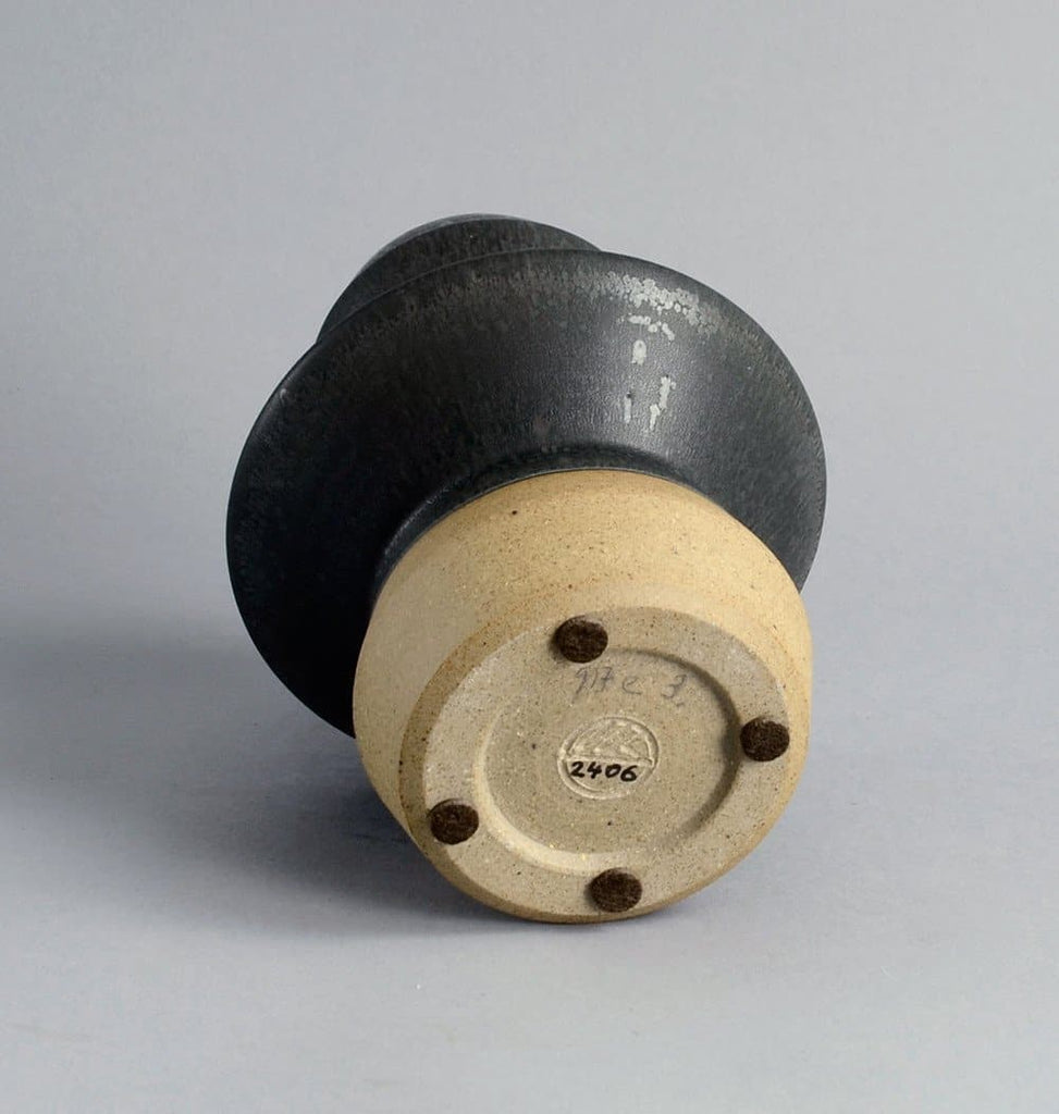 Unique stoneware vase by Martin Schlotz B3380 - Freeforms