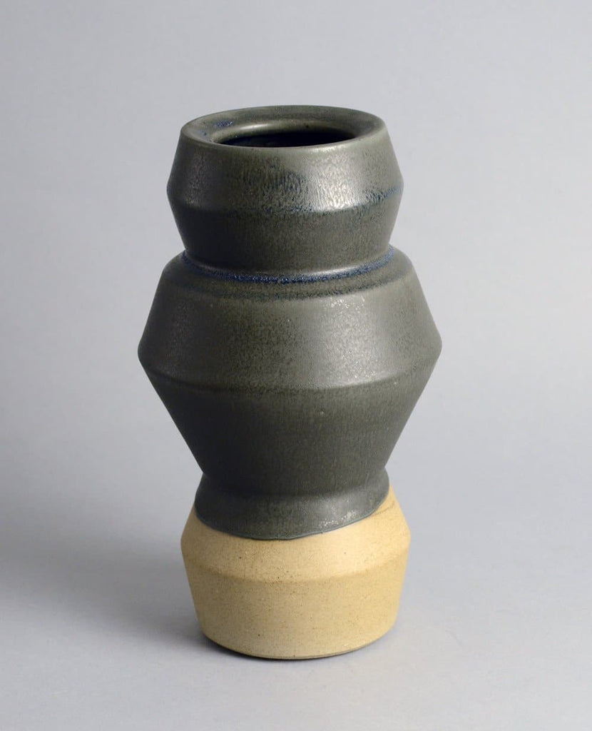 Unique stoneware vase by Martin Schlotz N9744 - Freeforms