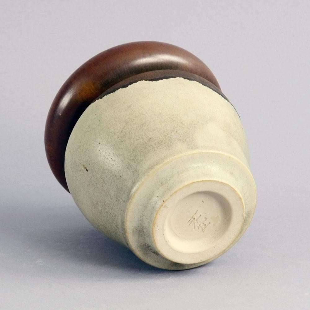 Unique stoneware vase by Peter Zweifel C5142 - Freeforms