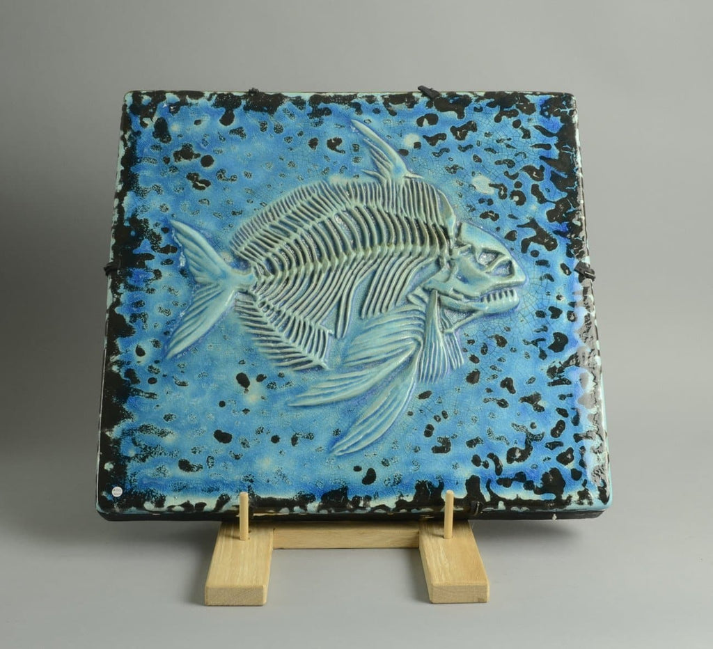 Unique tin-glazed fajance plaque with fish by Hans Hedberg A1393 - Freeforms