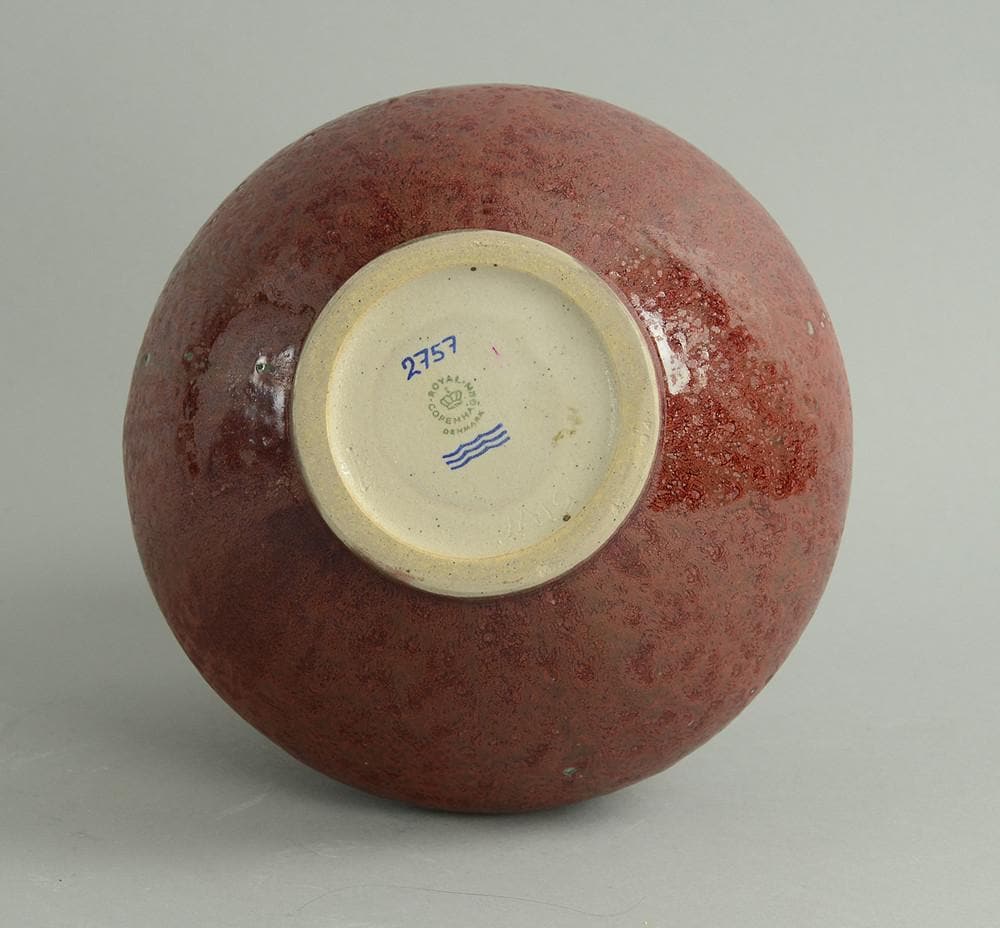 Vase by Jais Nielsen for Royal Copenhagen B3301 - Freeforms