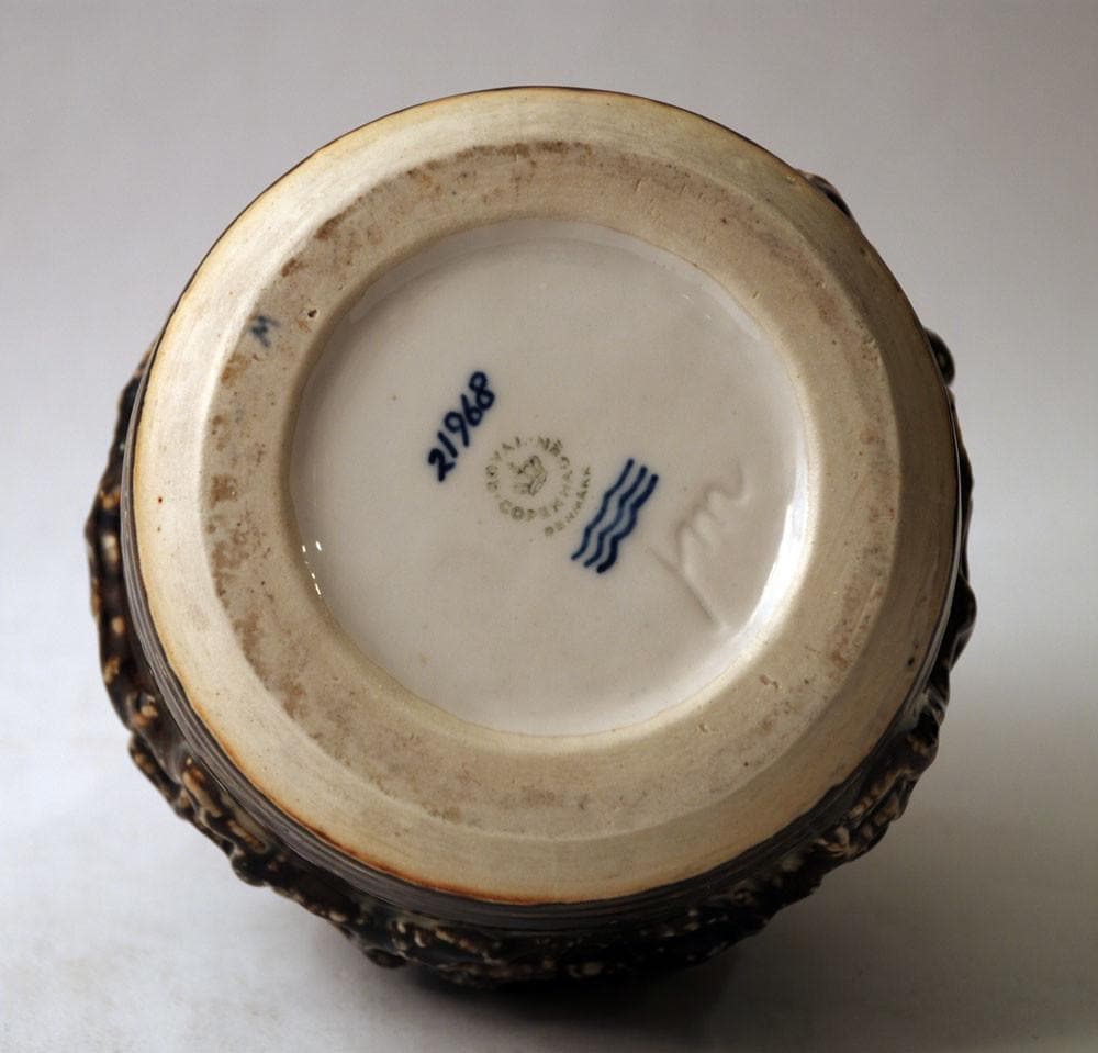 Vase by Jørgen Mogensen for Royal Copenhagen N1829 - Freeforms