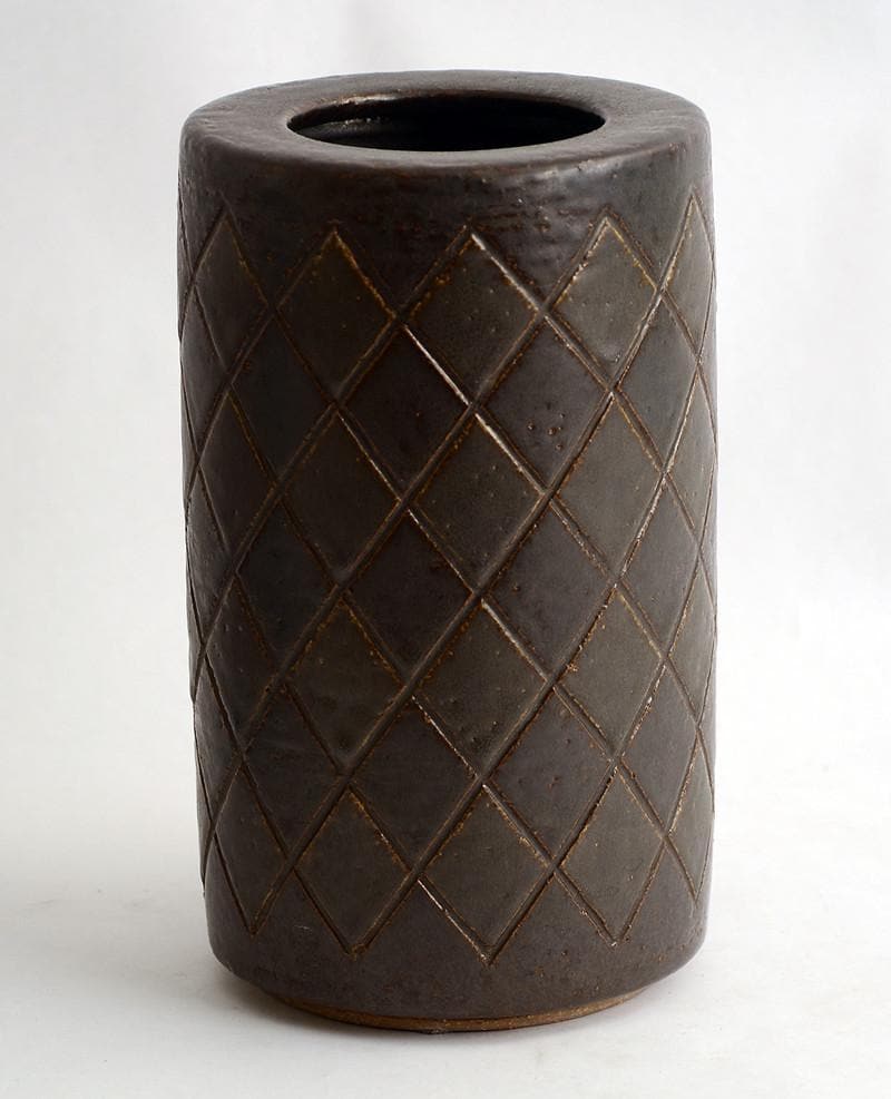 Vase by Per Linnemann-Schmidt at Palshus N8787 - Freeforms