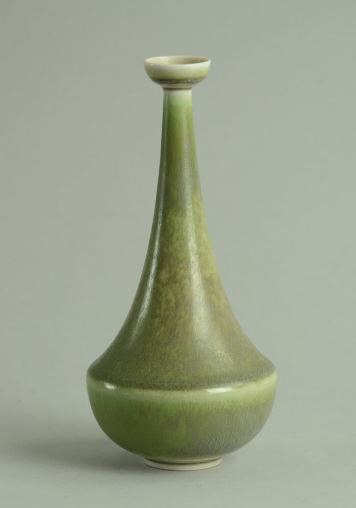 Vase with matte olive green haresfur glaze by Gunnar Nylund A1890 - Freeforms