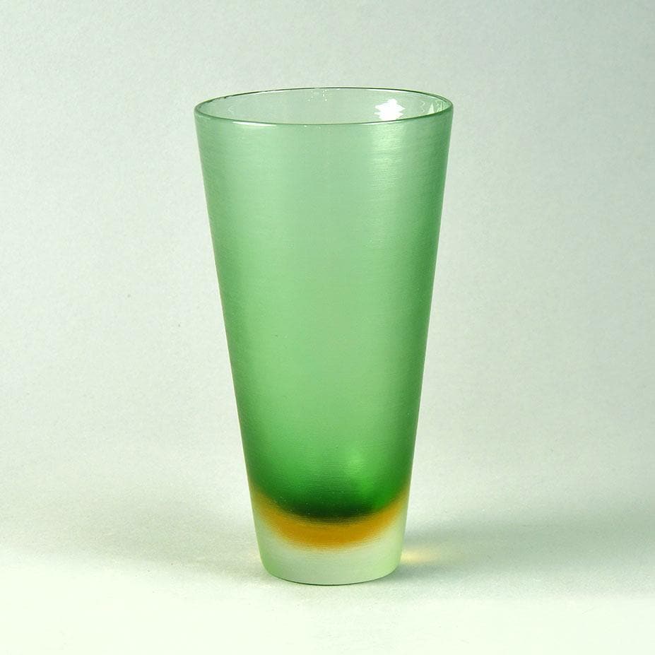 Venini Inciso vase in green and orange G9267 - Freeforms