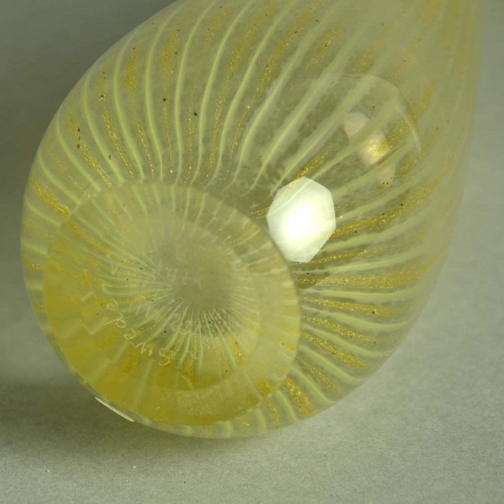 Vicke Lindstrand for Kosta "Colora" glass vase in yellow N9649 - Freeforms