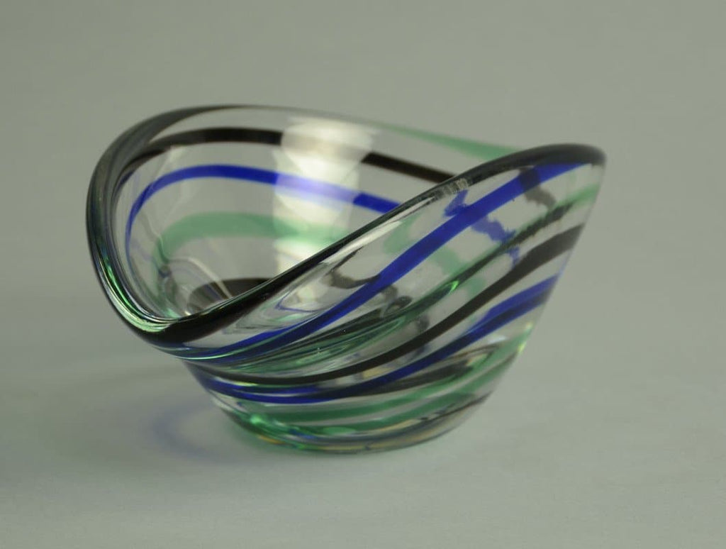 Vicke Lindstrand for Kosta Glass bowl N6403 - Freeforms