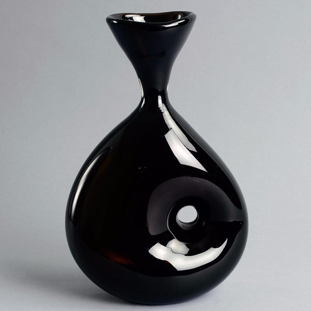 Vicke Lindstrand for Kosta Glass vase A1367 - Freeforms