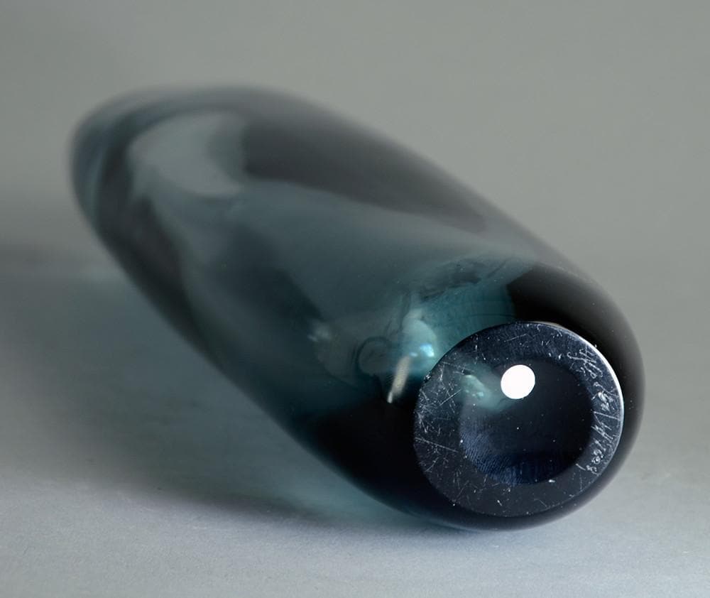 Vicke Lindstrand for Kosta Glass vase A1536 - Freeforms