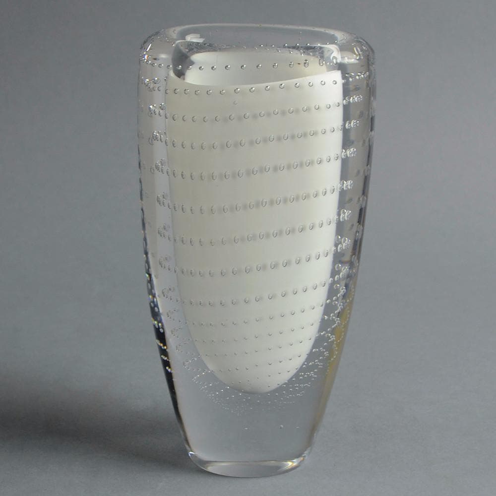Vicke Lindstrand for Kosta Glass vase A1582 - Freeforms