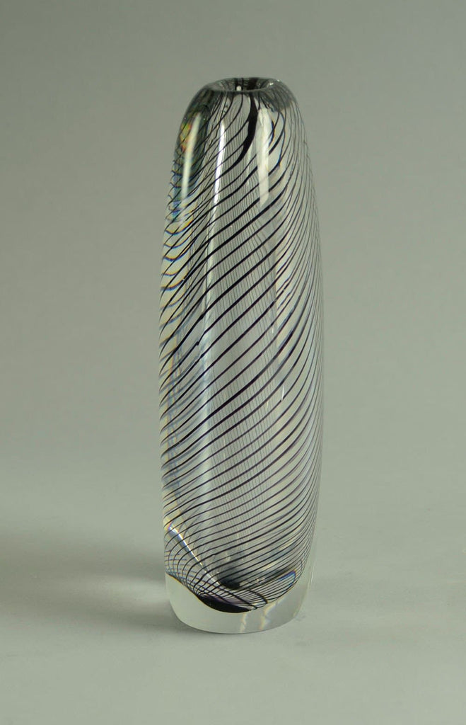 Vicke Lindstrand for Kosta Glass vase N8963 - Freeforms