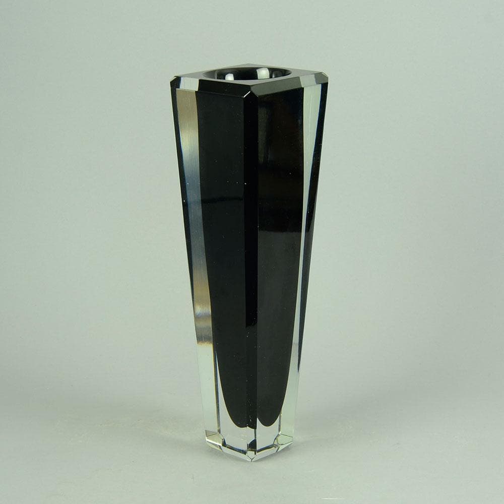 Vicke Lindstrand for Kosta, Rectangular sommerso vaseC5401 - Freeforms