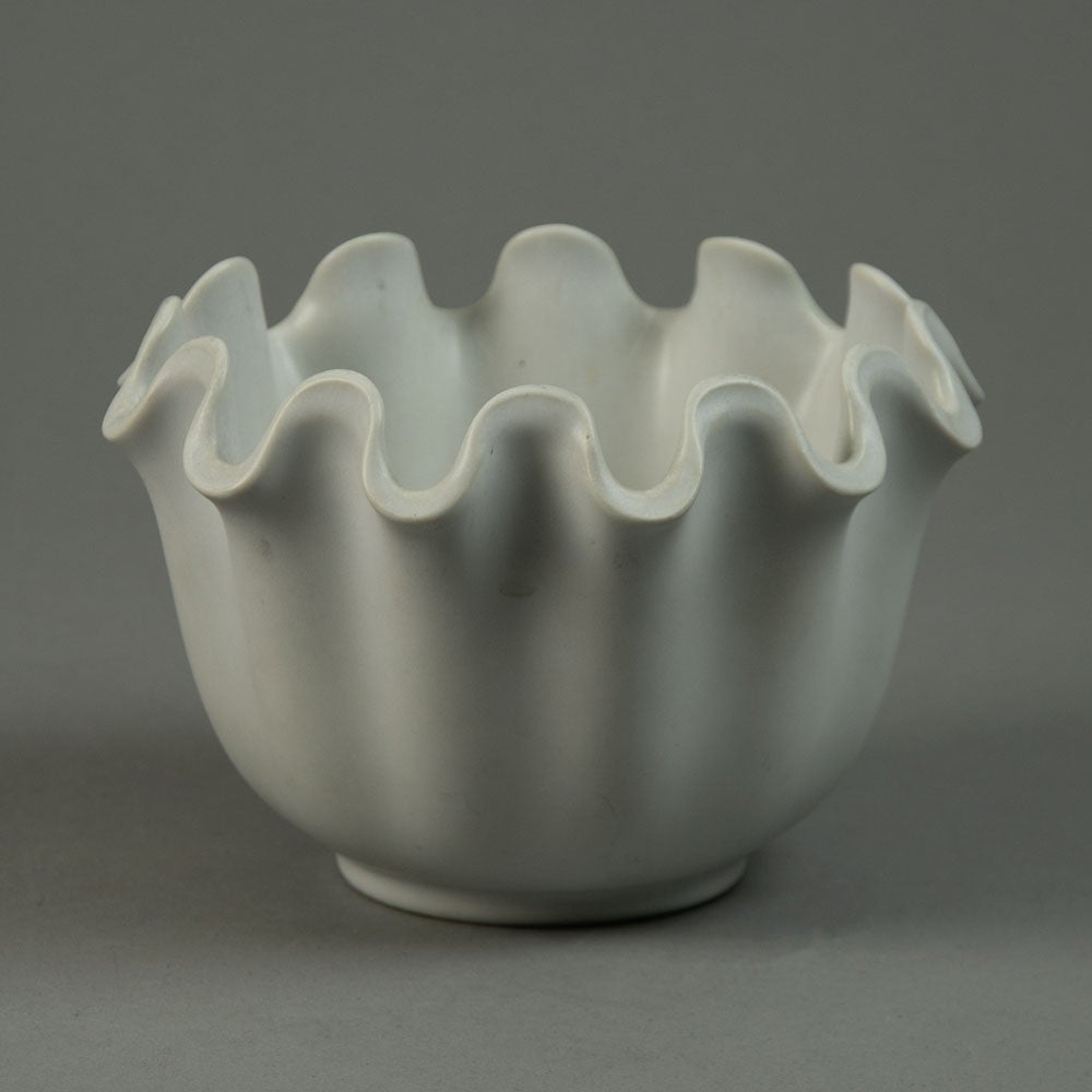 Wilhelm Kåge for Gustavsberg, Carrara bowl with matte white G9421 - Freeforms