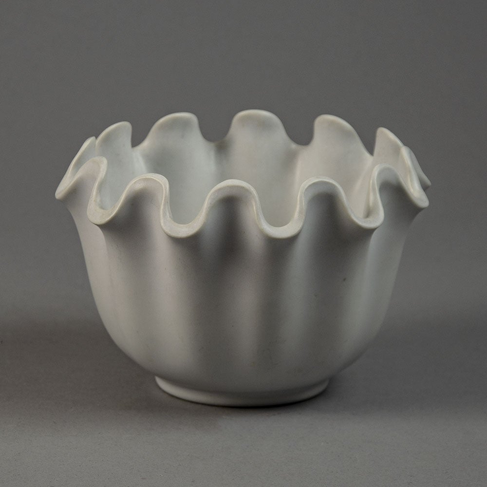 Wilhelm Kåge for Gustavsberg, Carrara bowl with matte white G9421 - Freeforms
