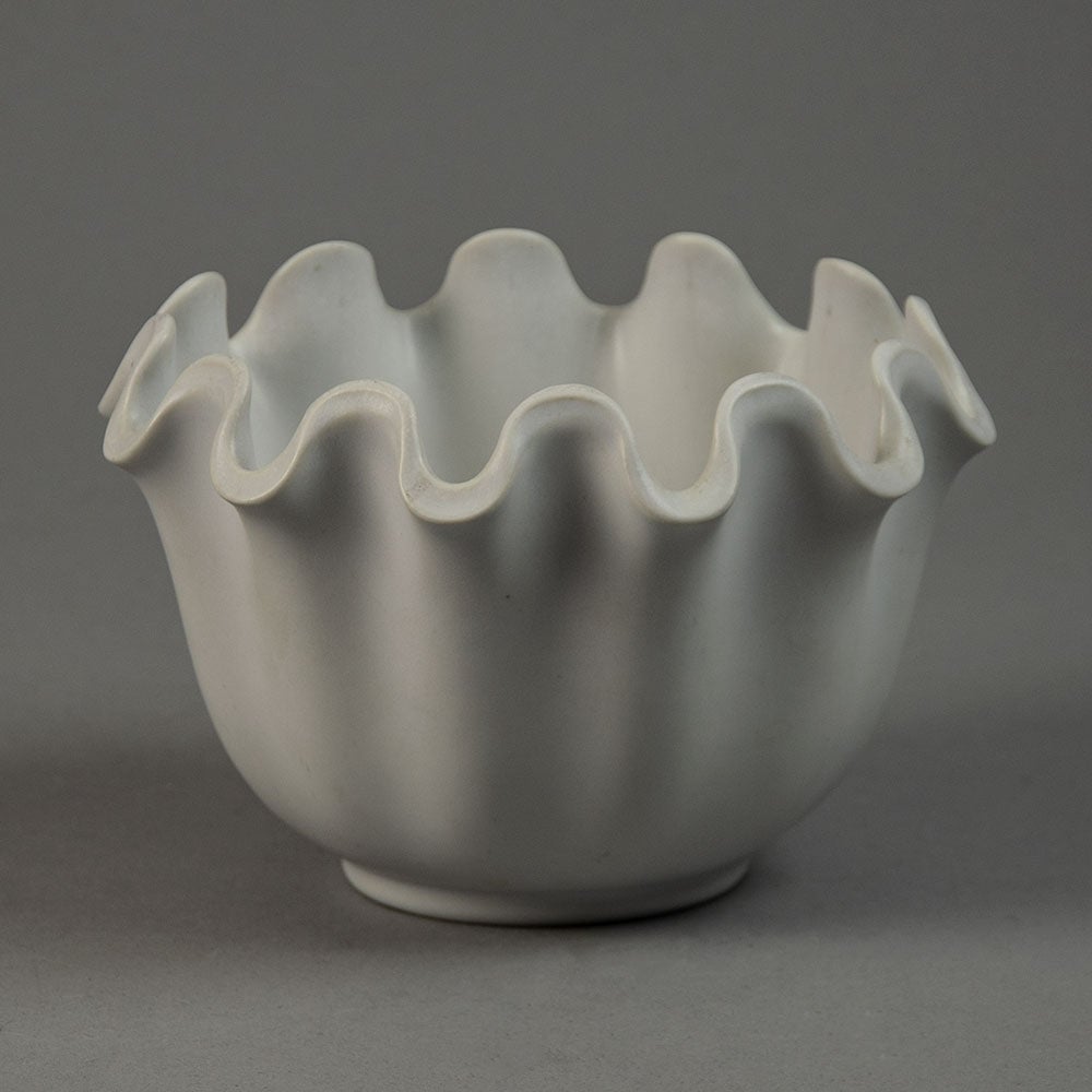 Wilhelm Kåge for Gustavsberg, Carrara bowl with matte white G9421 - Freeforms