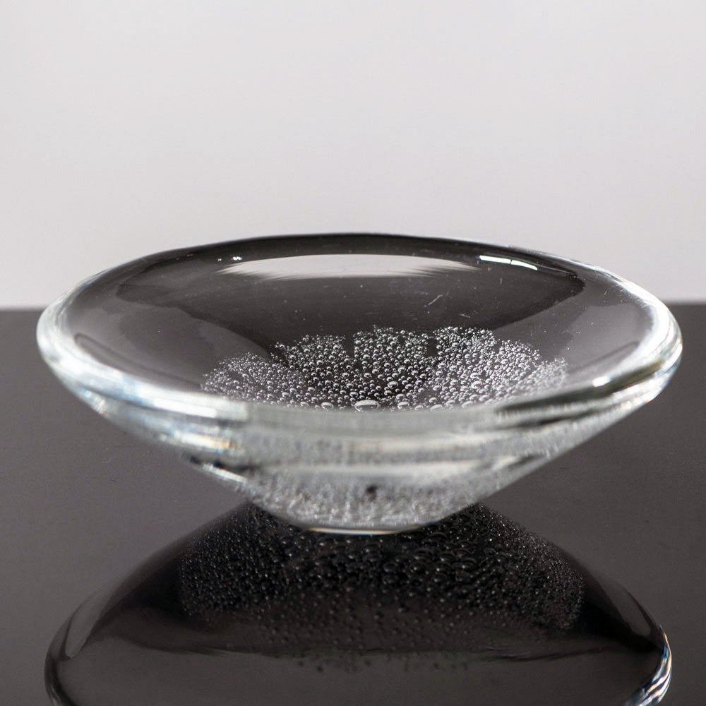 ﻿Kaj Franck for Iittala, Finland, clear glass bowl with internal bubbles K2137