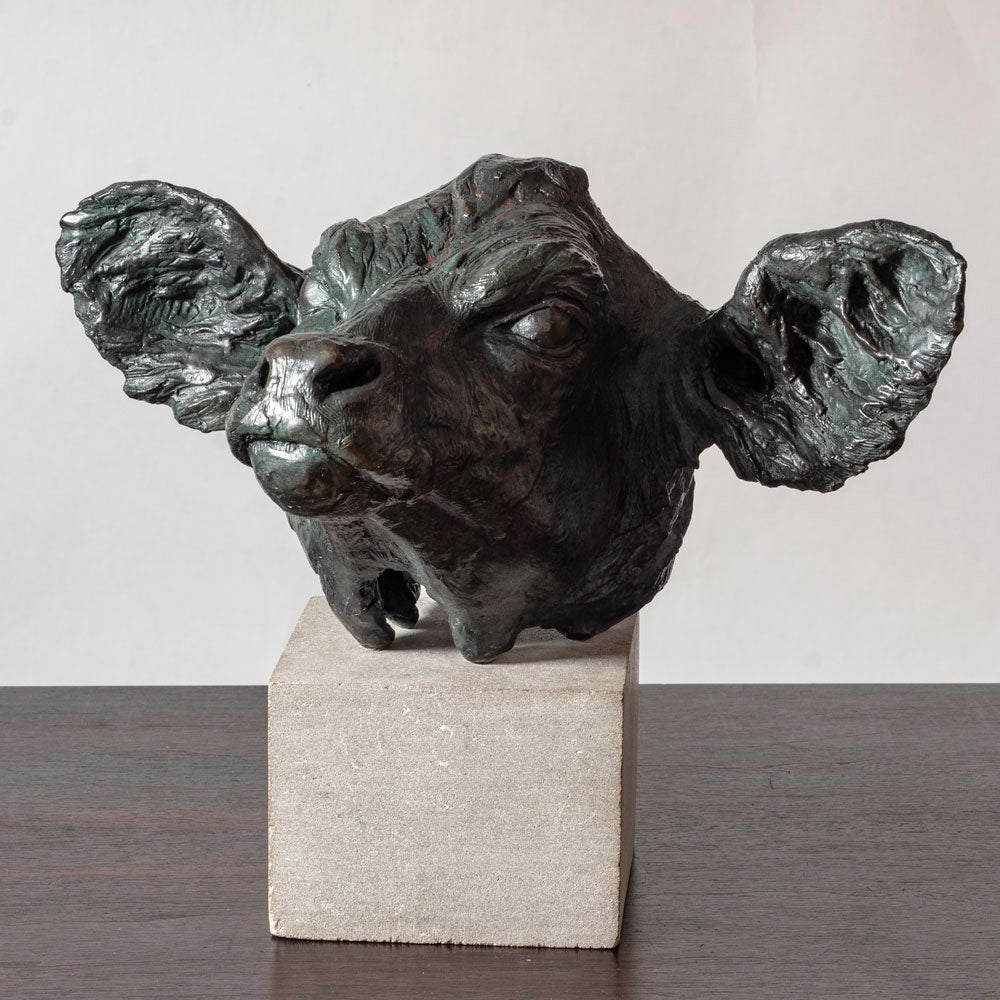 Elisabeth Nickles, US, bronze and limestone bust of a calf EN1006