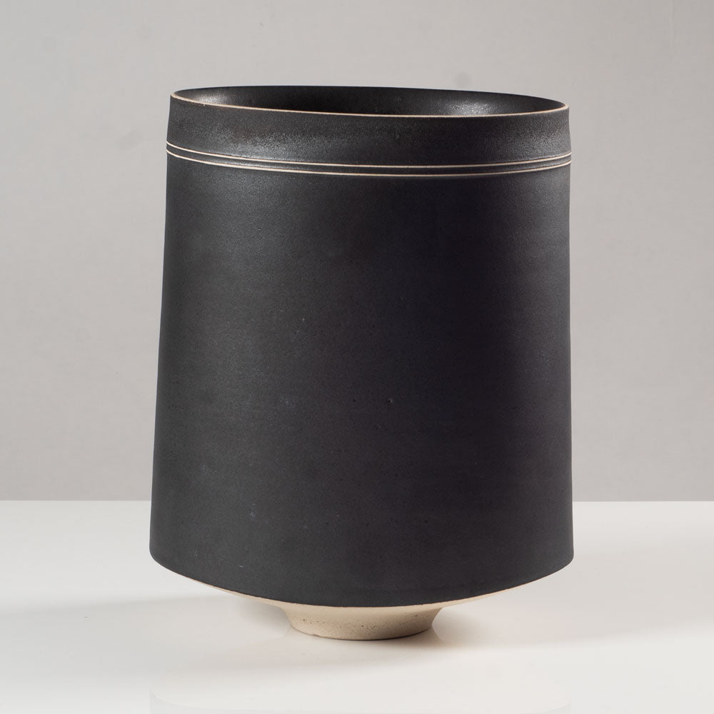 Fritz Vehring, Germany, unique stoneware vase with matte black glaze L3740