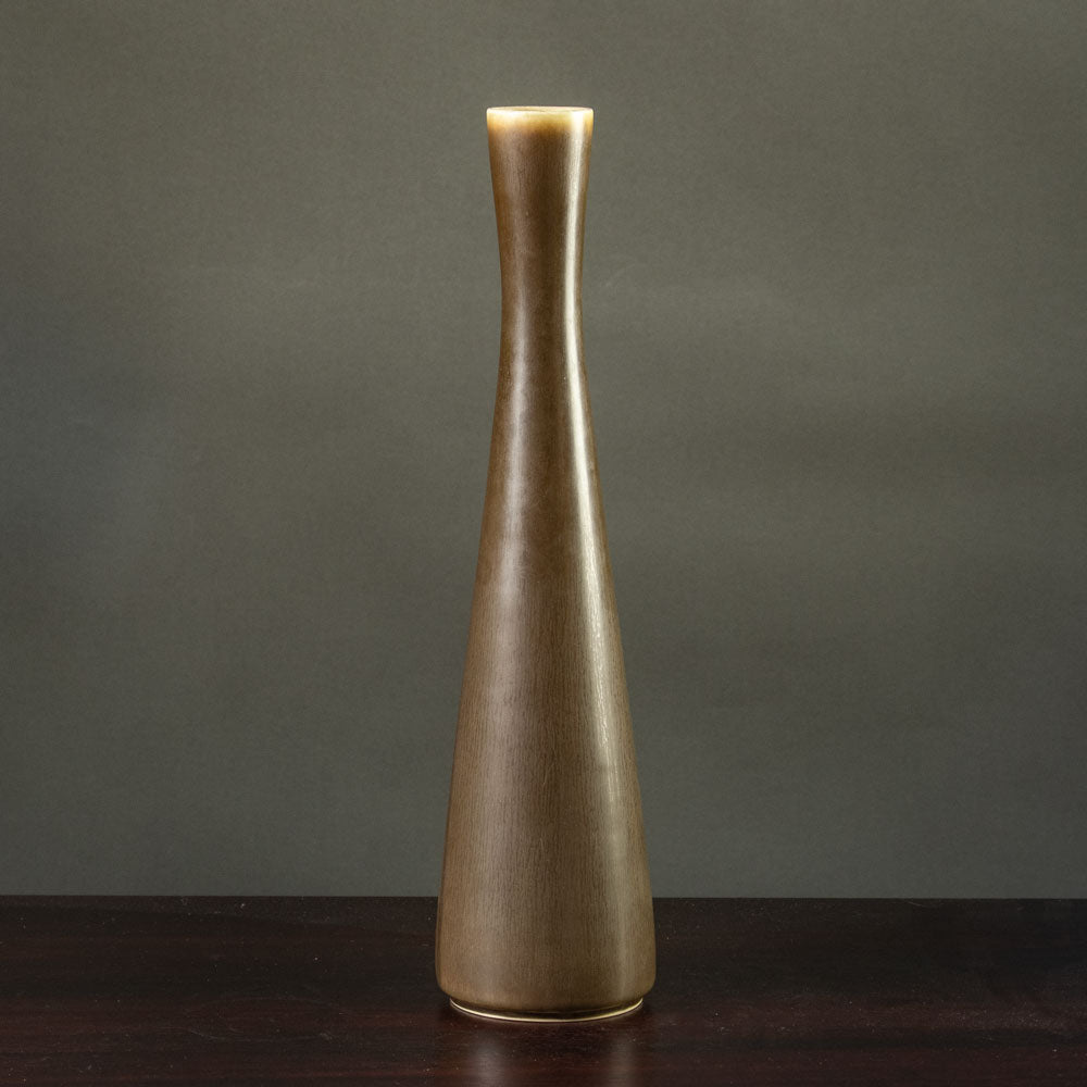 Frode Bahnsen for Palshus, Denmark,  stoneware vase with brown haresfur glaze K2101