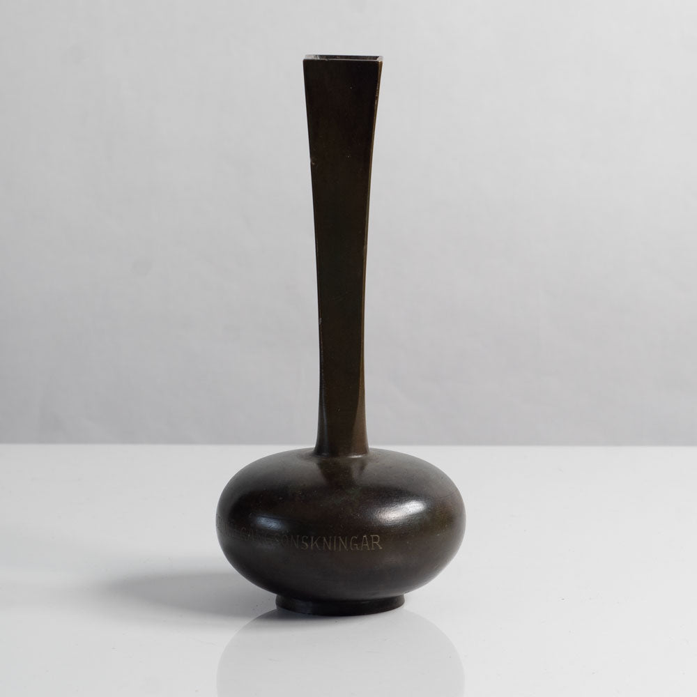 GAB, Sweden, bronze vase L3082