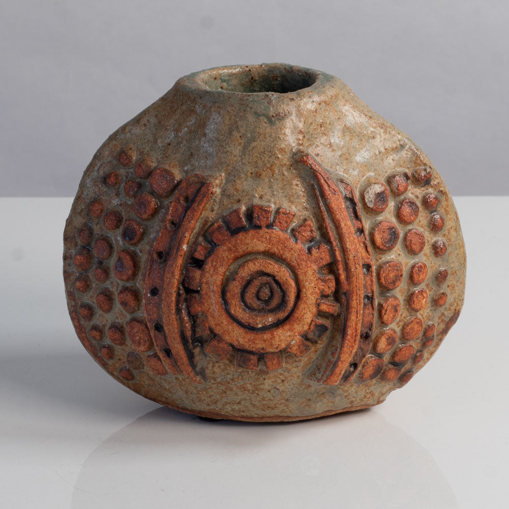 Bernard Rooke, UK, stoneware vase with pale brown glaze D6177