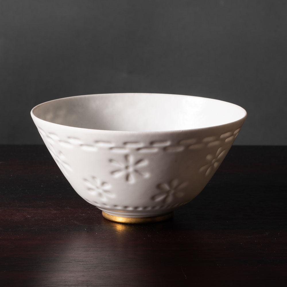 Gunnar Nylund for Rorstrand, porcelain bowl with matte white glaze and gold trim J1589