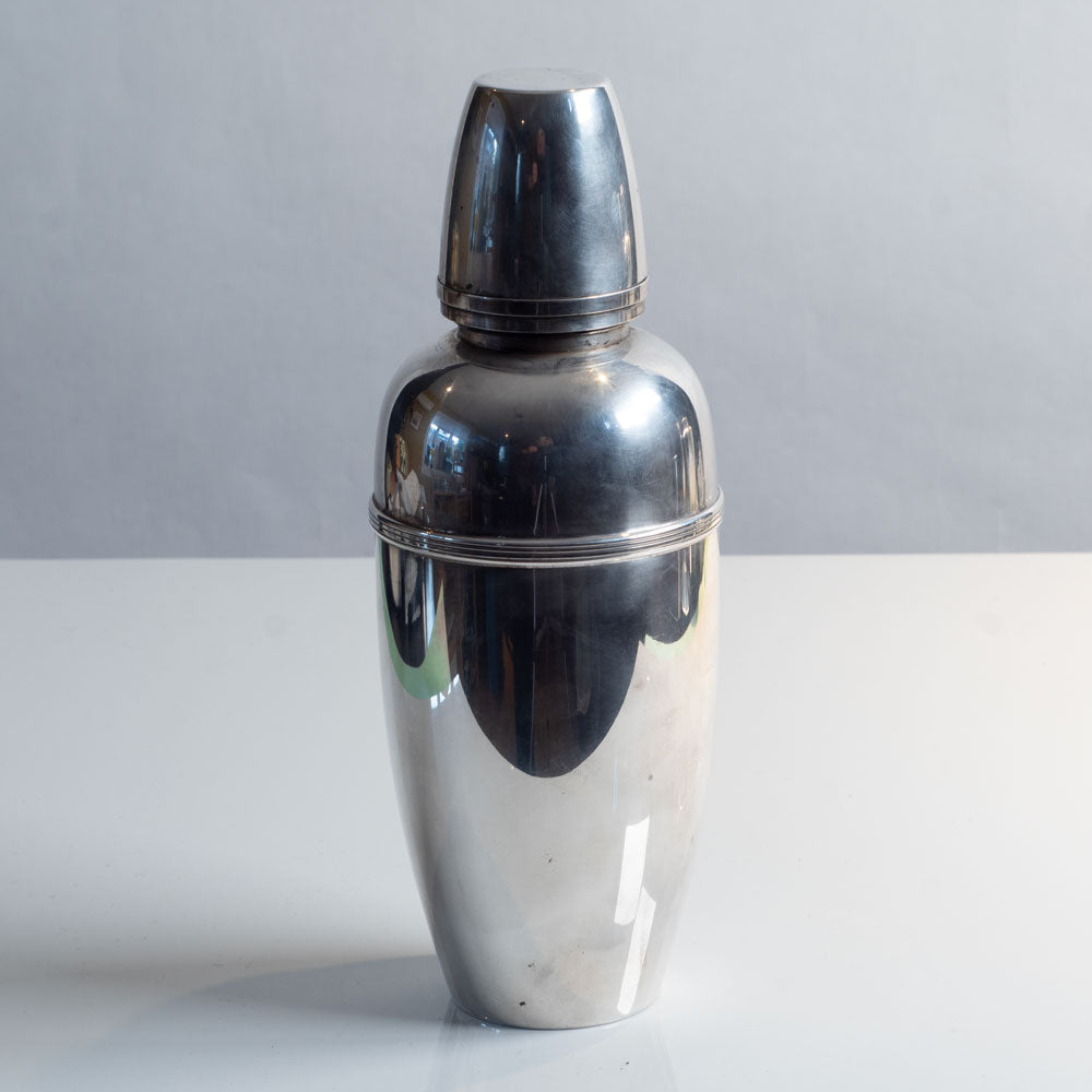 CG Hallberg, Sweden, nickel silver plate cocktail shaker L3407
