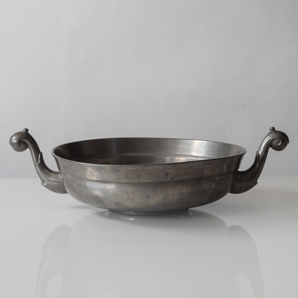 Edvin Ollers for Schreuder & Olsson, Sweden, pewter bowl with two handles J1418
