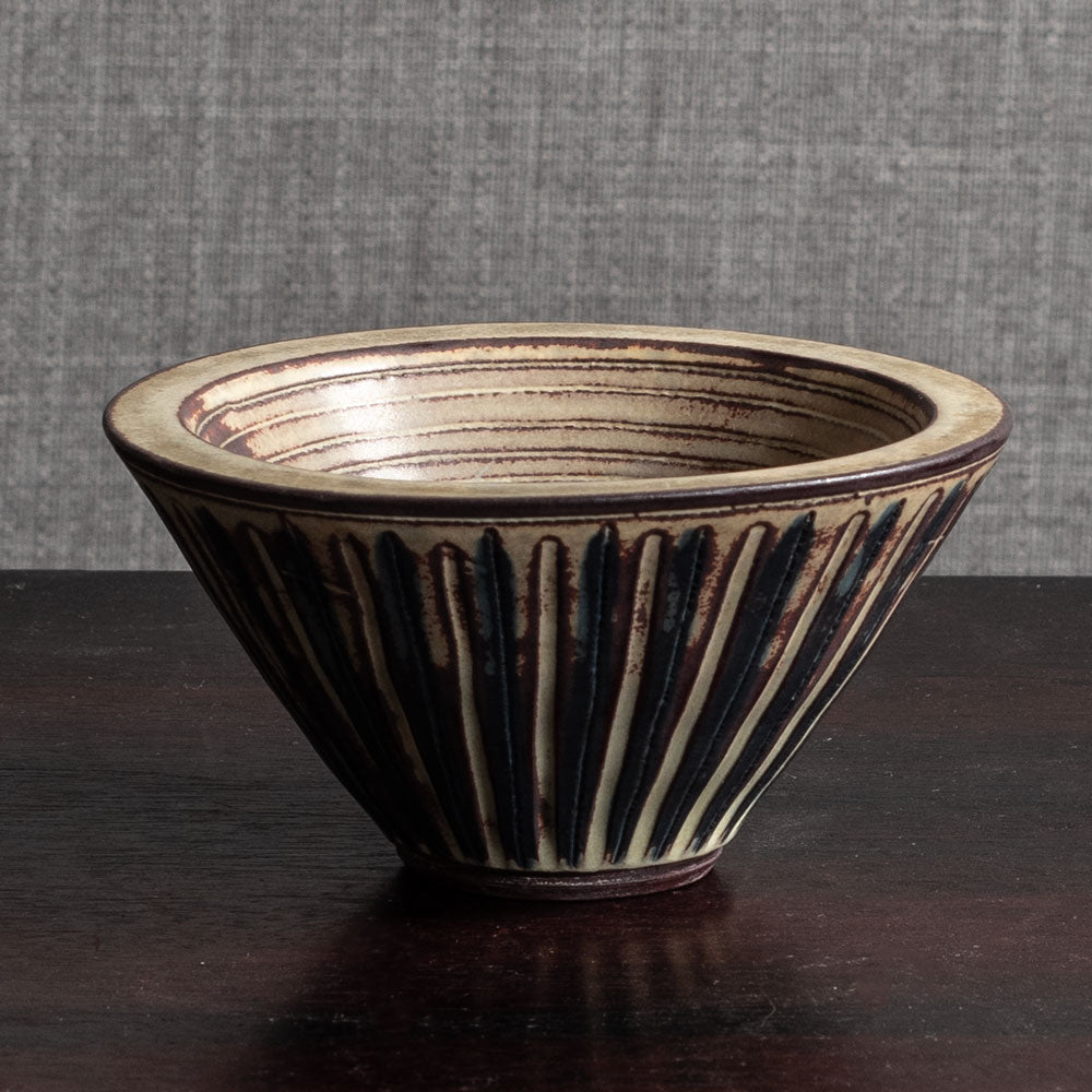 Wilhelm Kage for Gustavsberg, Sweden, "Farsta" bowl with red, black and brown glaze L3826