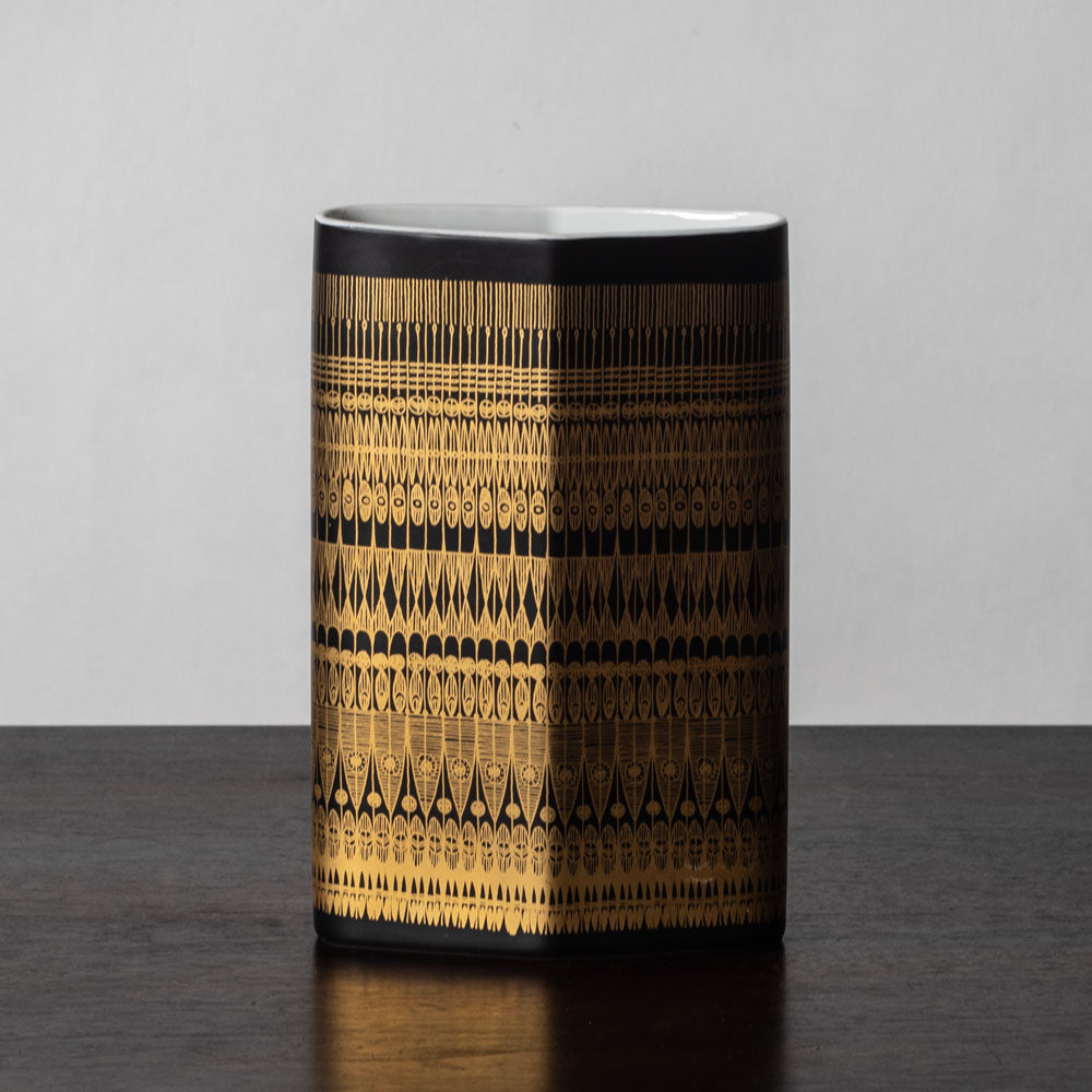 Hans Theo Baumann for Rosenthal, Germany, porcelain vase in black and gold H1557