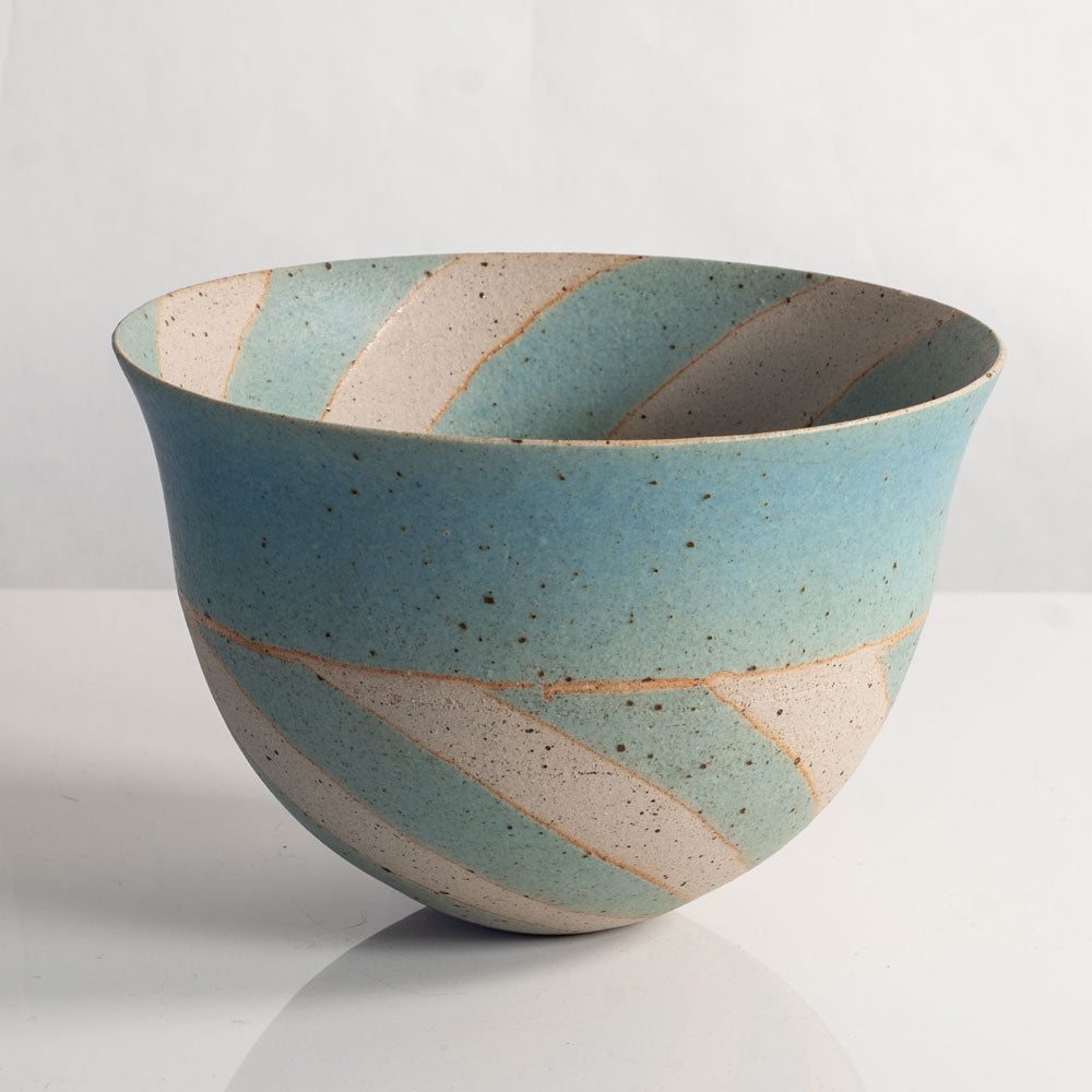 Beate Andersen, bowl with matte blue and gray glaze M4111