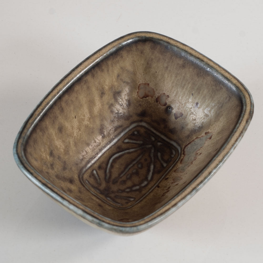 Gunnar Nylund for Rörstrand, Sweden, ceramic bowl with gray and brown glaze M4073