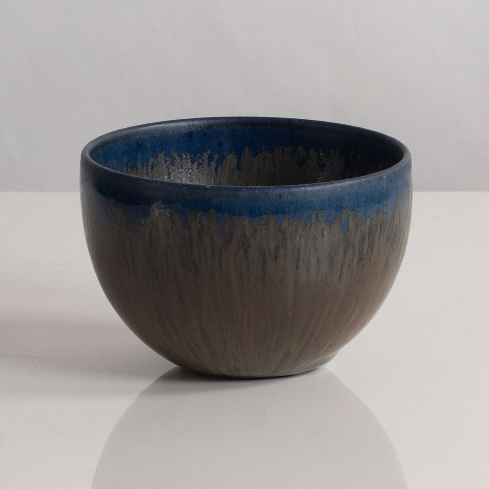 Carl Harry Stålhane for Rörstrand, Sweden, bowl with glossy green and blue glaze M4082