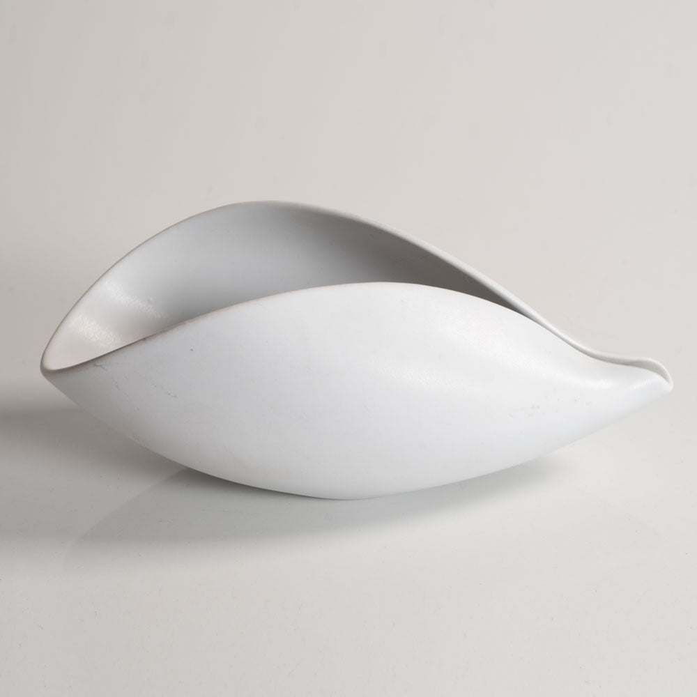 Stig Lindberg for Gustavsberg, Sweden, porcelain  "Veckla" bowl with matte white glaze J1228
